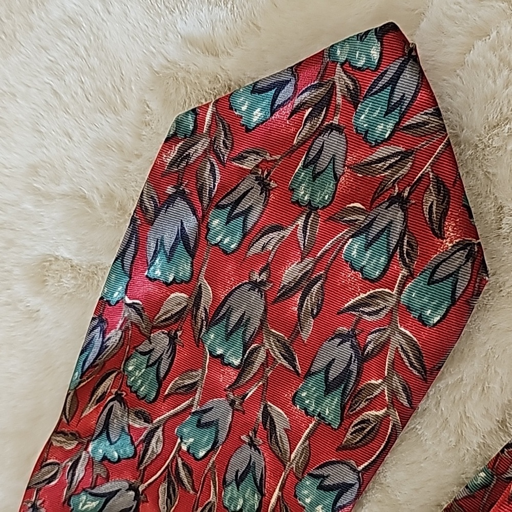 Hand Made 100% Silk Italian Tie